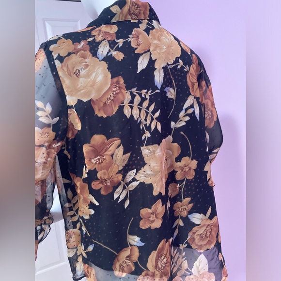 Blouse with attached she'll - Picture 5 of 5